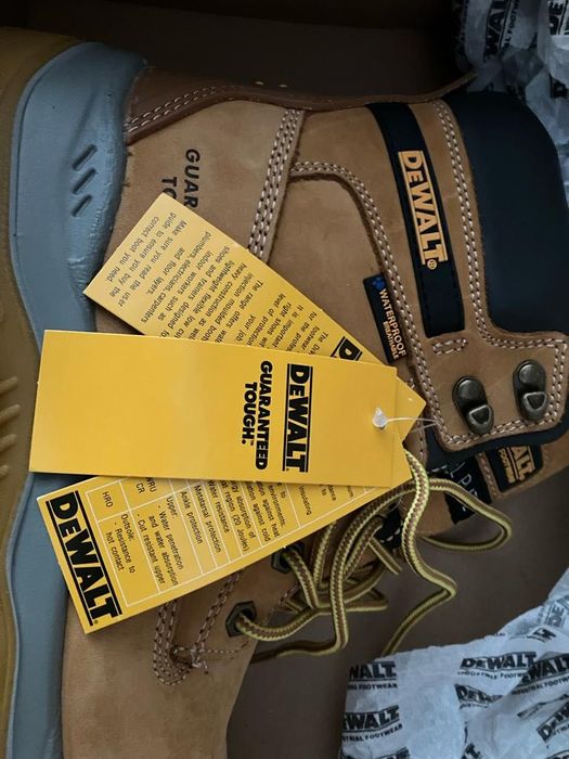 Ghete DeWalt Titanium Honey 42