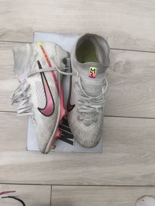 Ghete de fotbal nike acc