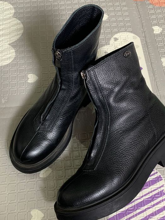 Женская кожаная обувь