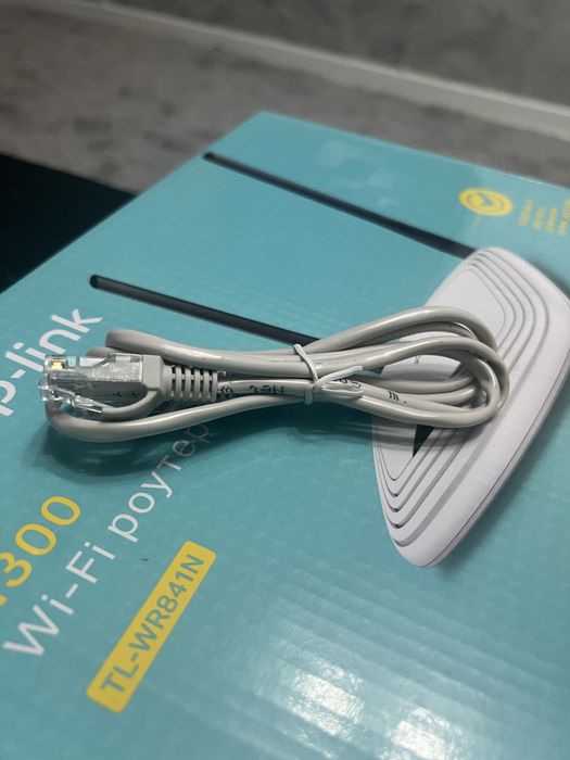 Продам Wi-Fi роутер TL-WR841N