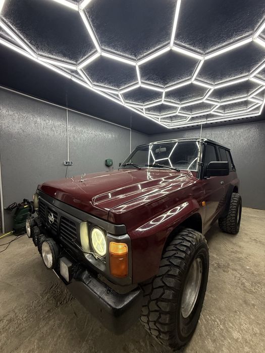Nissan Patrol Y60