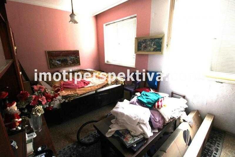 Продава се Тристаен апартамент в Пловдив, Кючук Париж - 94 кв.м за 803 €/кв.м - Снимка #10