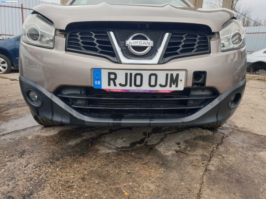 Bara Spoiler Fata cu Grile Proiectoare FARA Grila cu Emblema Nissan Qashqai J10 FL Facelift 2010 - 2013 Culoare C30 [K2215]