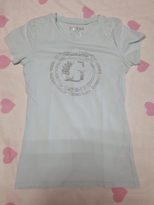 Оригинални дамски тениски guess размер  xs