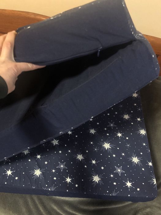 Продавам сгъваем матрак