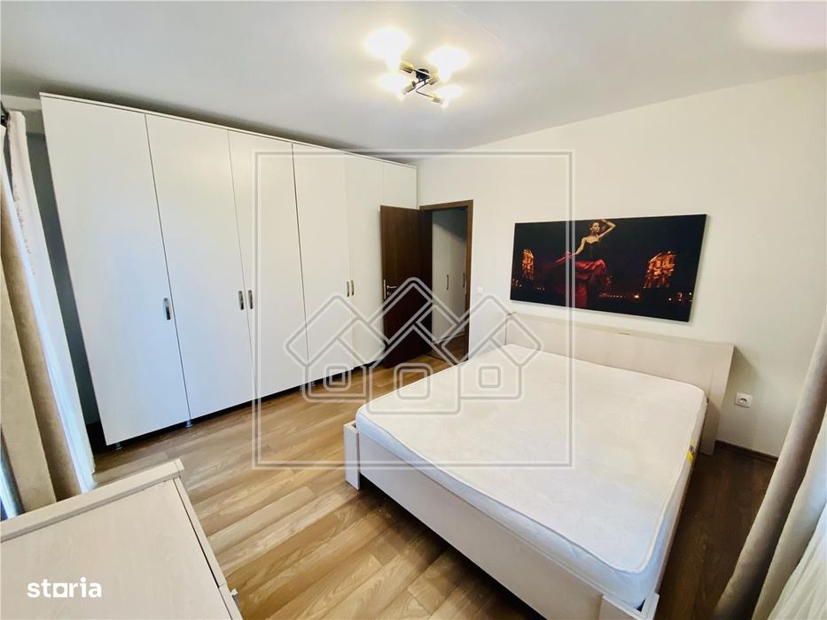 Apartament cu 3 camere si balcon mare, la cheie, terasa mare