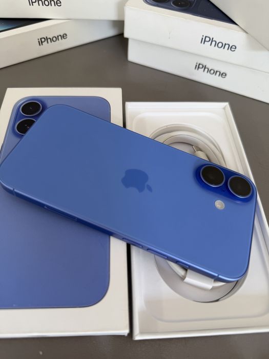 I phone16 .128gb.blue.като нов.пълен комплект