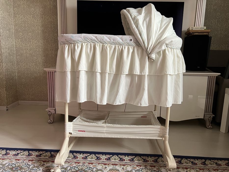 Кроватка для новорожденных