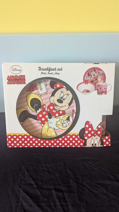 Нов, керамичен комплект за хранене с Мини Маус