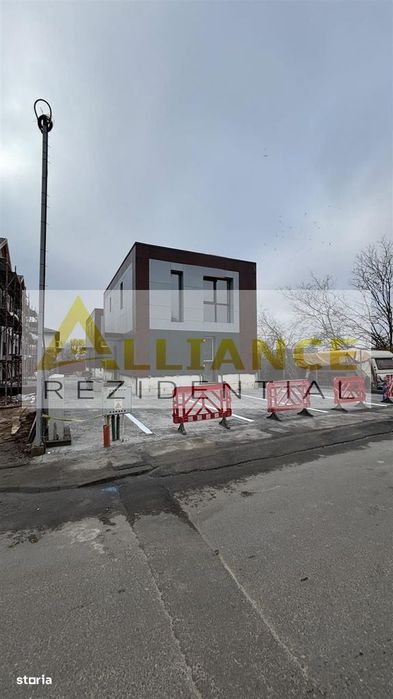 Vila 4 camere de vanzare || aproape de Primărie || campus scolar