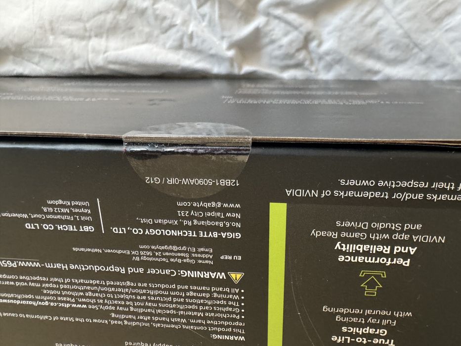 Vand placa video Gigabyte GeForce RTX 5090 AORUS XTREME WATERFORCE
