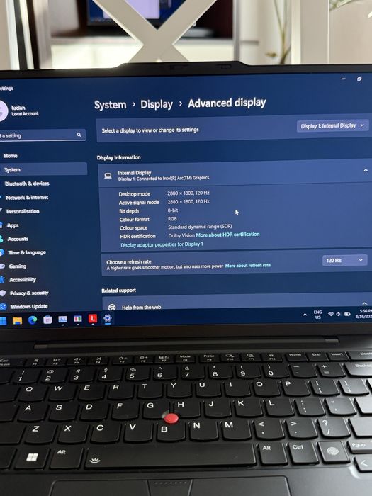Lenovo Thinkpad X1 Carbon gen 12 Ultra 7 155H OLED 120hz 32gb Ram 1tb SSD