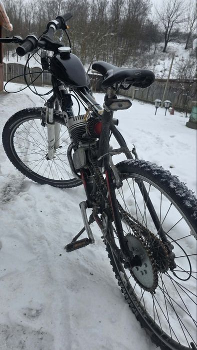 Bicicleta cu motor