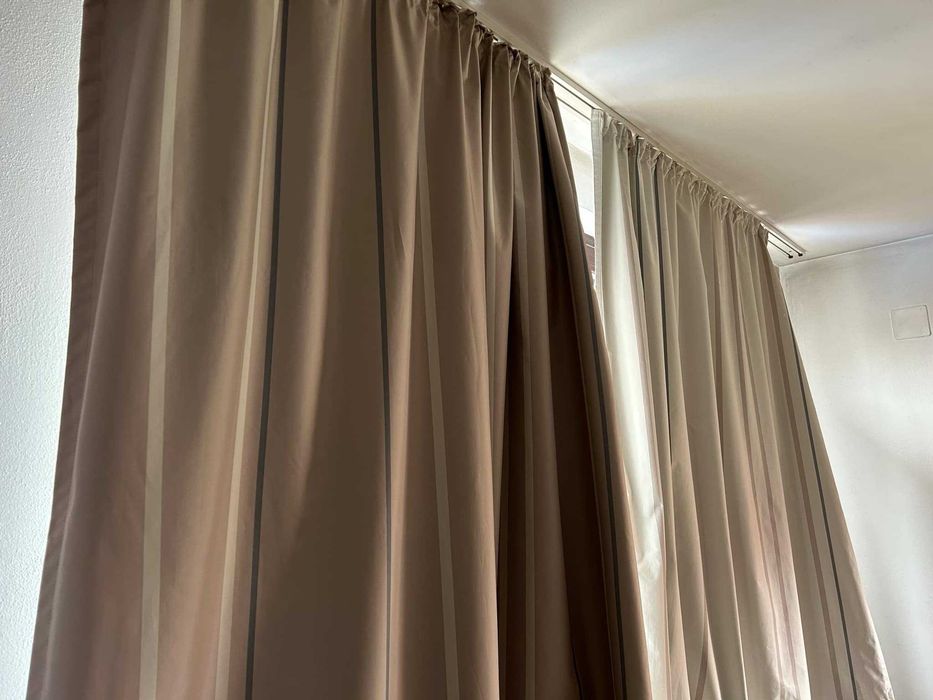 Draperii material impermeabil