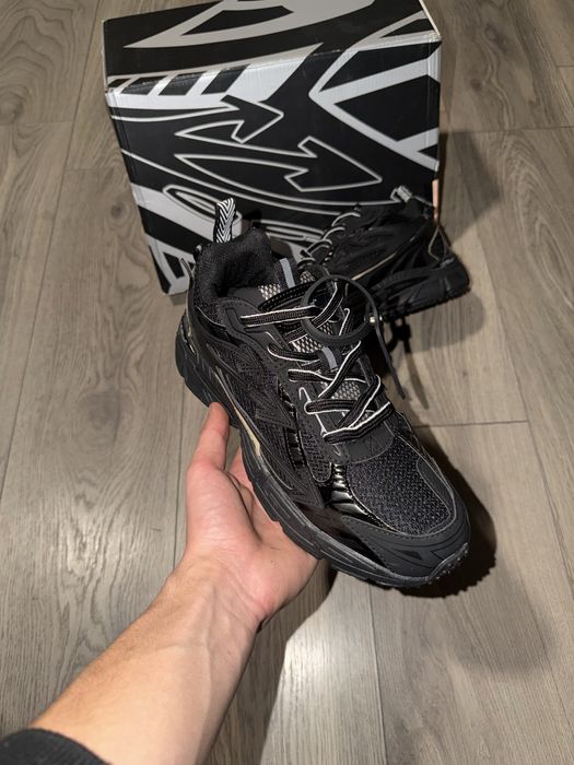 Off White Be Right Back