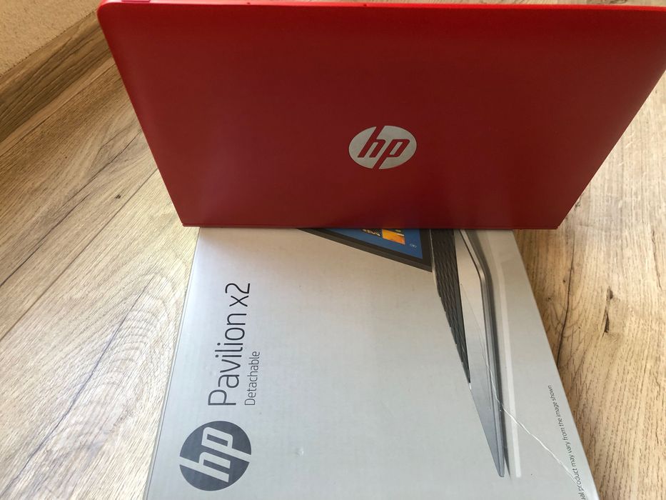 Vind laptop 2 in 1 HP 10 inch cu tastatura magnetica detasabila