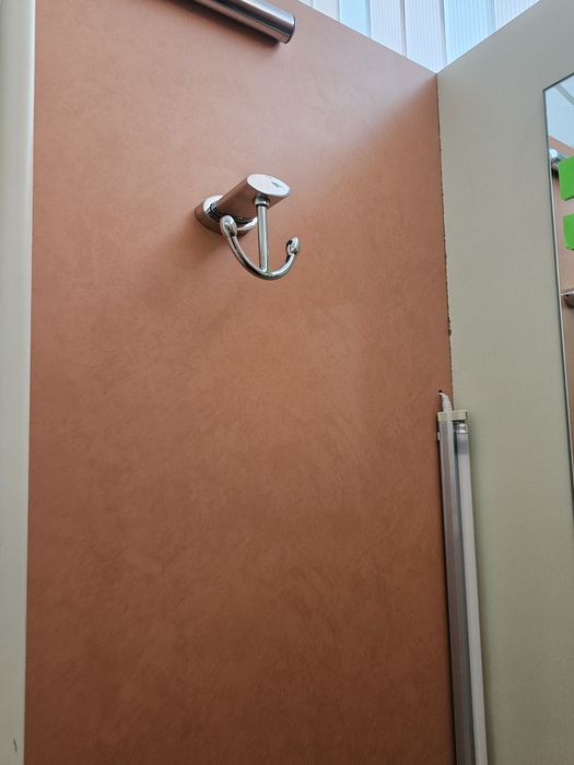 Примерочные из прочного ДВП