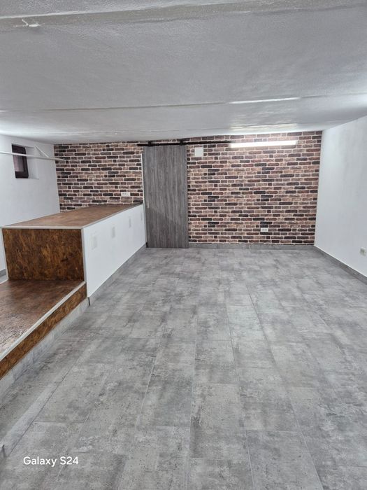 Spatiu de închiriat central