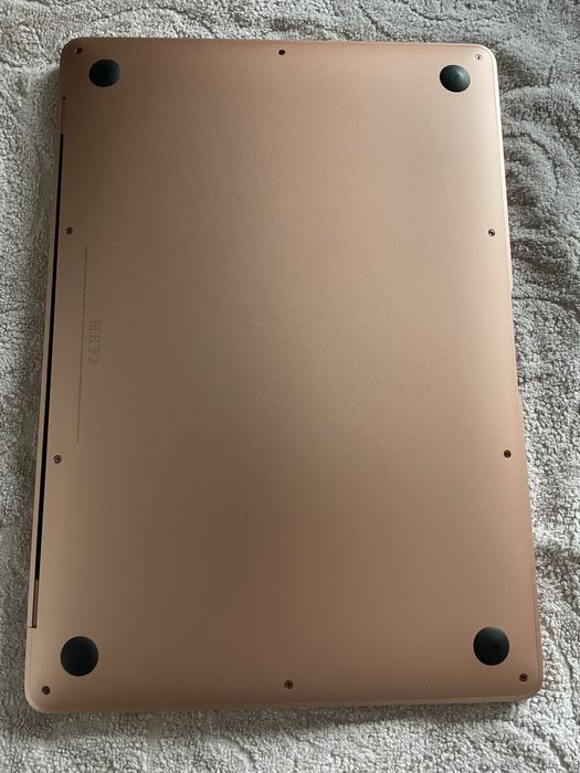 MacBook Air M1 8ГБ/256ГБ