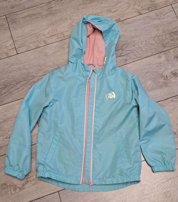 Курточки на девочку