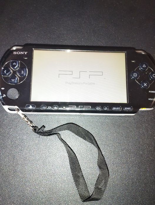 PSP3000 Срочно продам