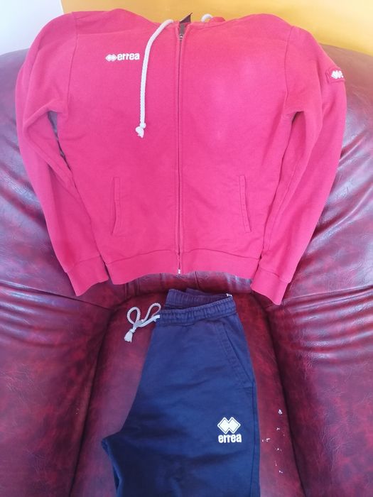 Vând  trening Errea pt băieți