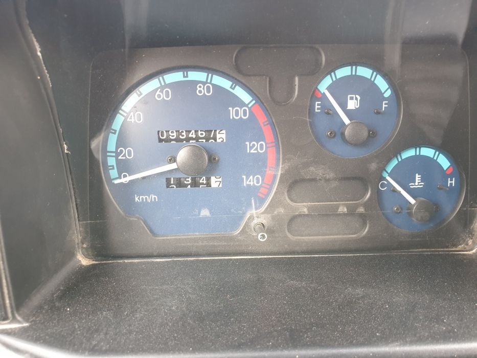 Damas        sotiladi