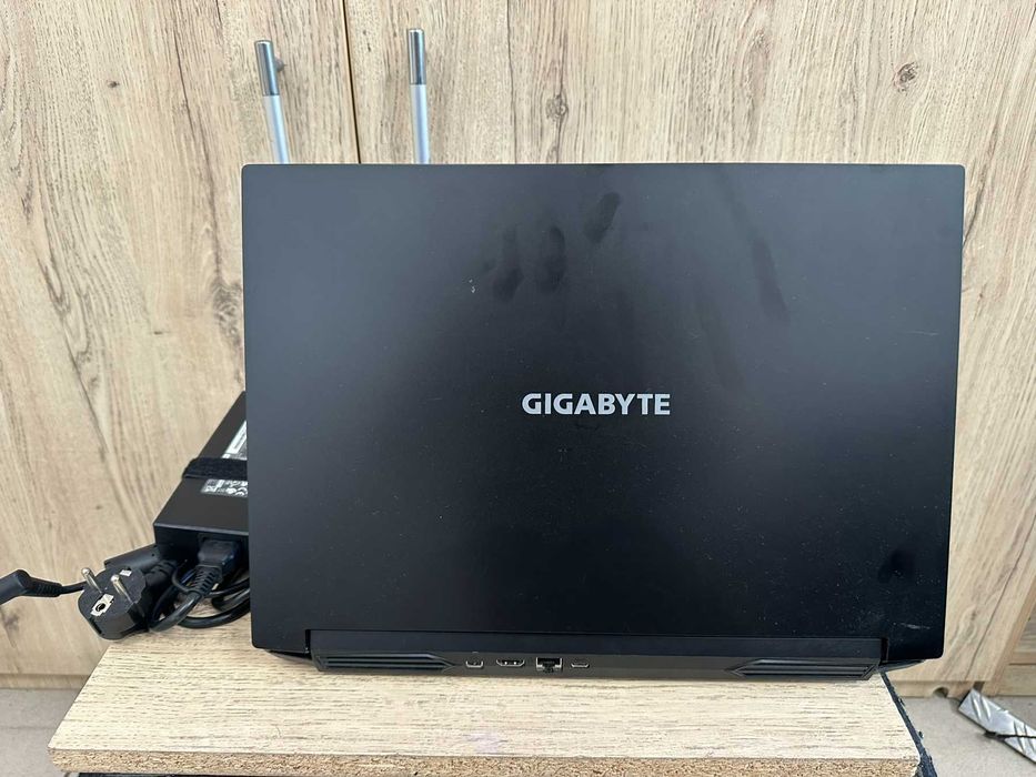 Лаптоп Gigabyte AX200NGW