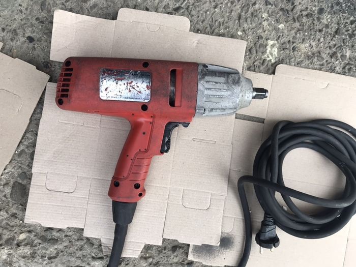 Milwaukee Masina de înșurubat cu Impact Milwaukee IPWE 400R 725W