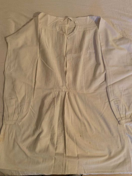 Старовремски български ризи