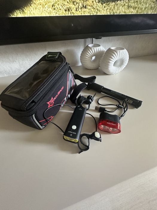 Lantera +stop +pompa bicicleta+borseta