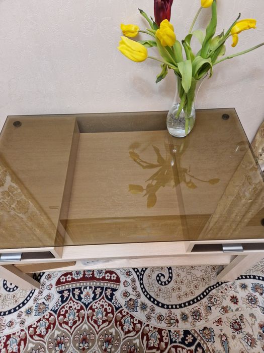 Столик журнальный