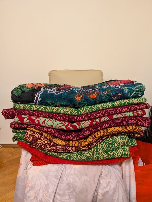 Covoare, cuverturi țesute la război traditional