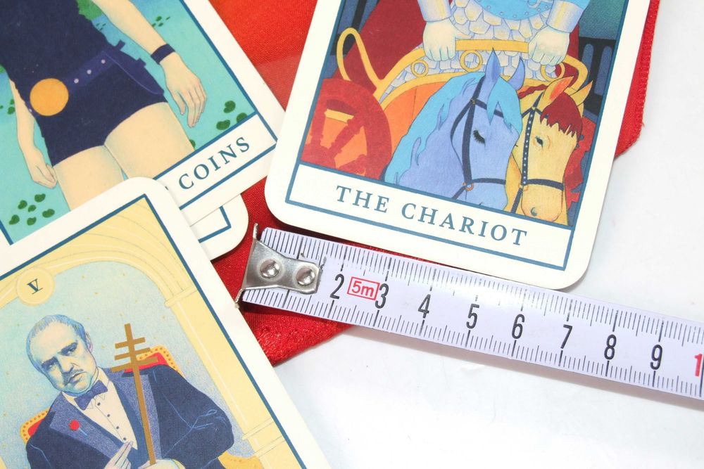 Pachet cu 78 carti de TAROT + Instructiuni de Utilizare, NOU
