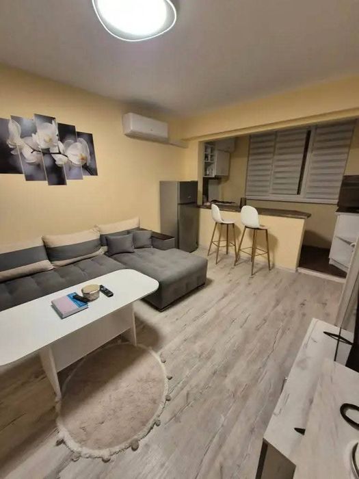 Дава се под наем Двустаен апартамент в Кюстендил, Герена - 72 кв.м за 248.88 € - Снимка #2