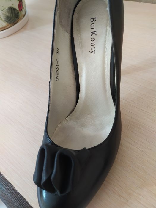 Продам туфли , натуральная кожа