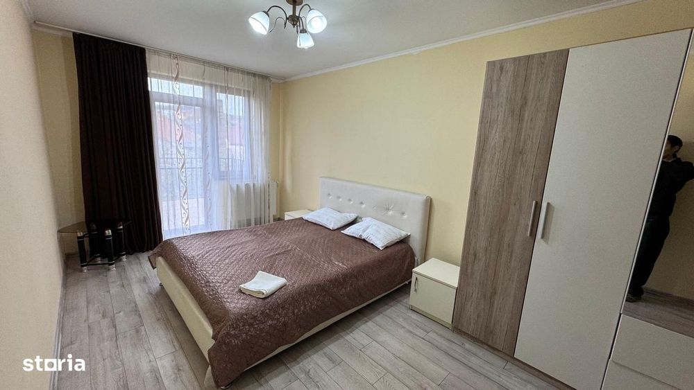 Apartament 3 cam de închiriat, cart. Rogerius