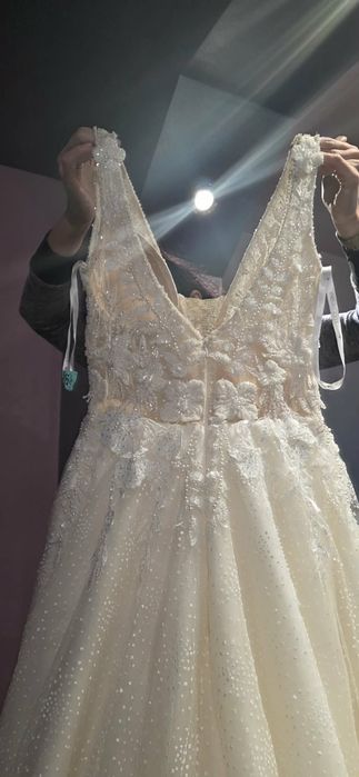 Vând rochie de mireasă