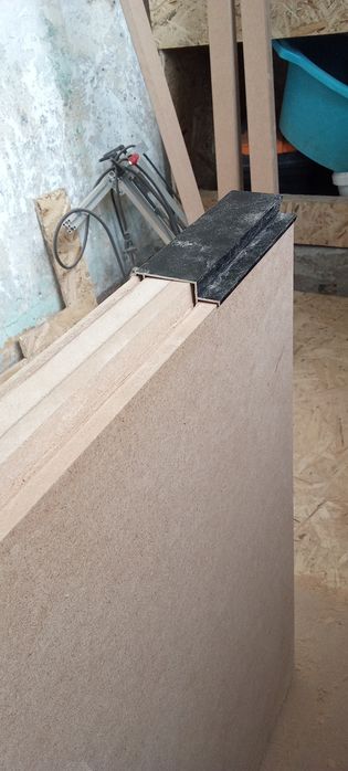 Дверь под скрытые петли