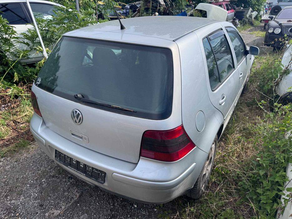 НА ЧАСТИ! VW Golf 4, 1.9 Tdi, 131 - R32 предна броня, 2003 г. Голф 4