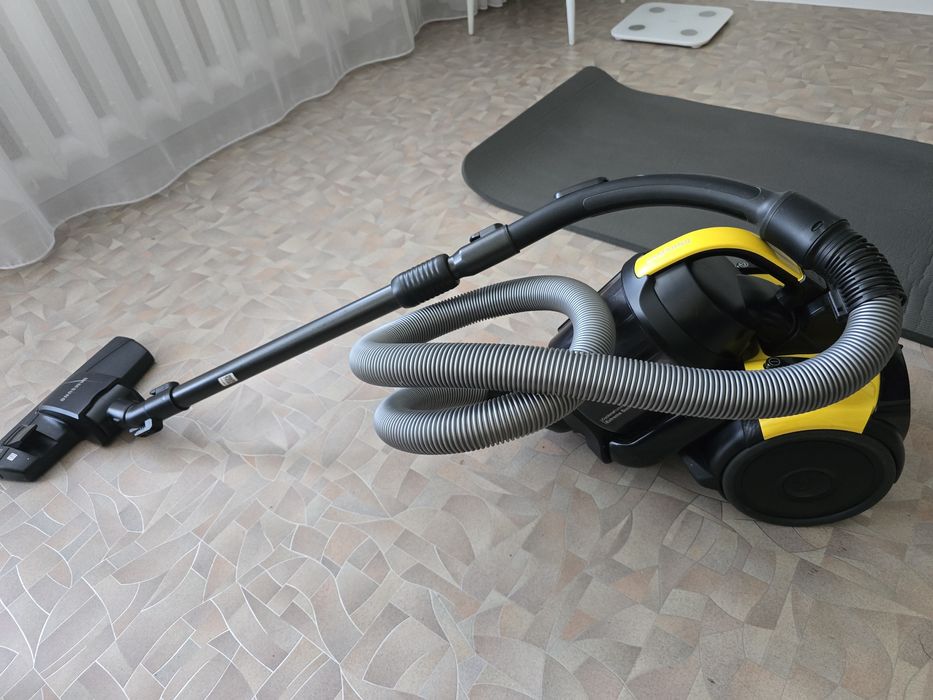 Пылесос Samsung  CycloneForce