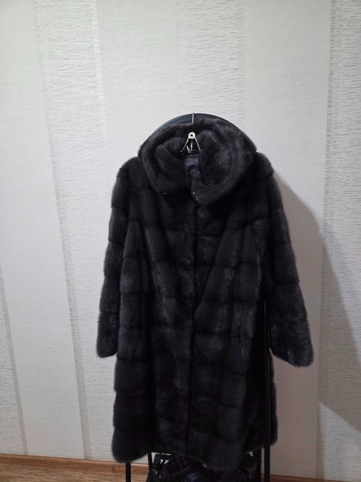 Продам норковую шубу