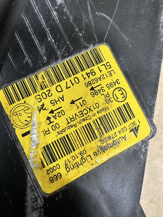 Far stânga bi xenon led skoda yeti.cod:5l1941017.d.