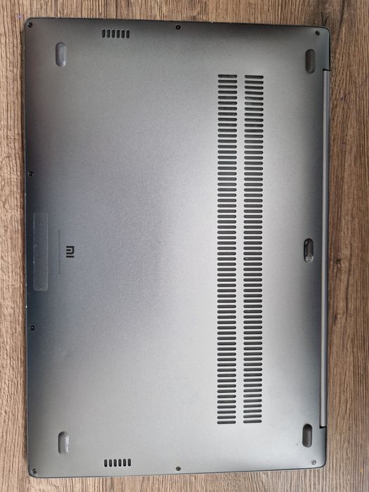 Xiaomi Mi Notebook Pro 15 в отличном состоянии