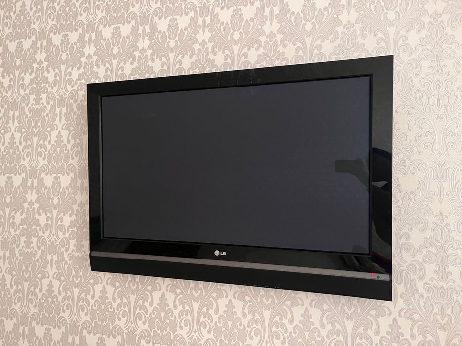 Телевизор LG. Б/у