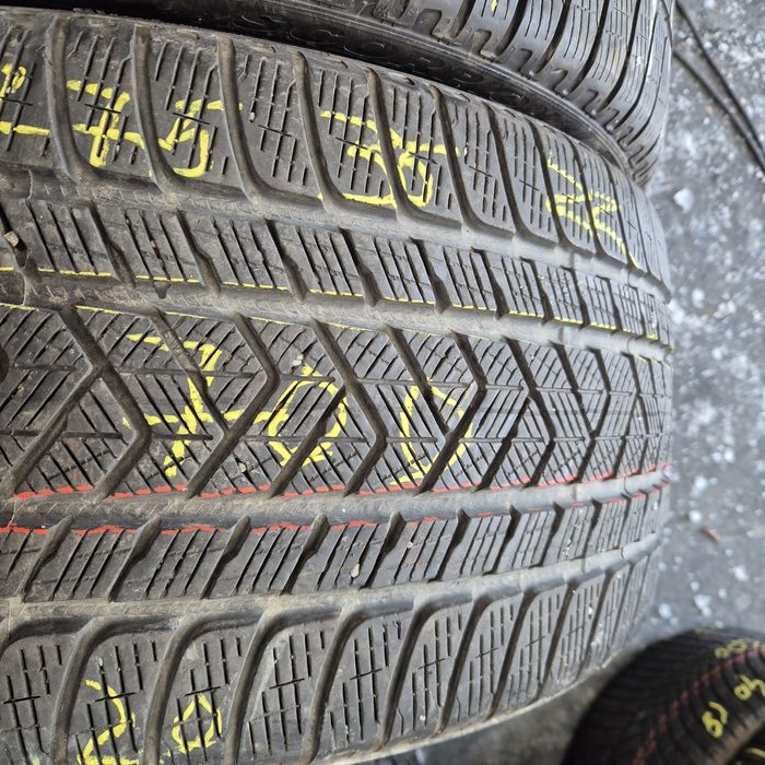 315 30 22 cu 275 35 22  Pirelli, o bucata din fiecara