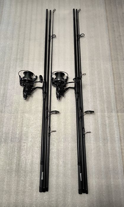 SET 2 Lansete FLX8 3.90M 3Segmente 3.5LBS + 2 Mulinete FL BLACK F 9000