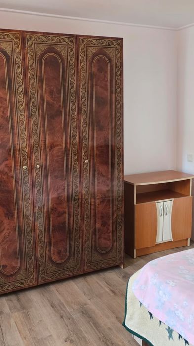 Casa de vanzare, 1459 mp teren genros , doua  intrari, com. Produlesti Dambovita