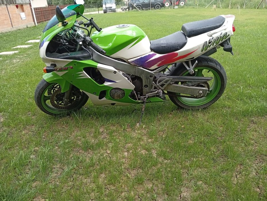 Vând sau schimb Kawasaki ninja 600