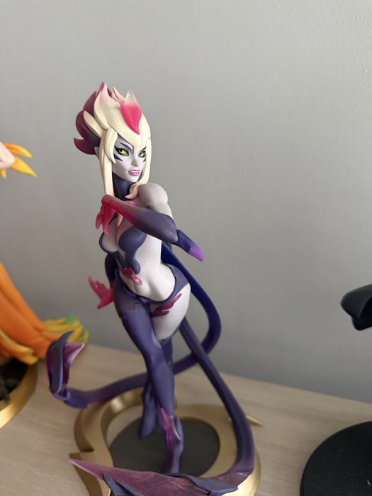 League of Legends статуетки